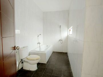 DIJUAL RUMAH MEWAH 2 LANTAI DI KOMPLEK DISCOVERY BINTARO