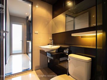 Condominium in the heart of Rayong city, quiet atmosphere, with convenience from complete facilities.
