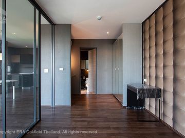 Condominium in the heart of Rayong city, quiet atmosphere, with full amenities (large room)