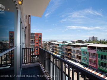 Condominium in the heart of Rayong city, quiet atmosphere, with full amenities (large room)