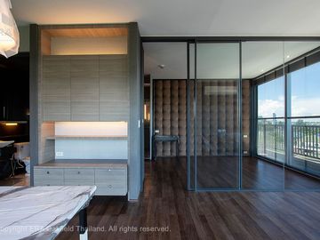 Condominium in the heart of Rayong city, quiet atmosphere, with full amenities (large room)