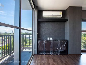 Condominium in the heart of Rayong city, quiet atmosphere, with full amenities (large room)