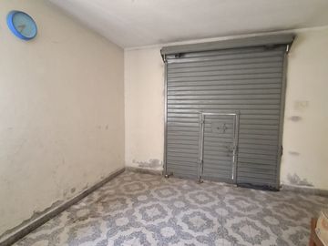 VENTA DE CASA 4 PISOS A UN PASO ESTACIÓN LOS JARDINES y METRO SAN JUAN DE LURIGANCHO