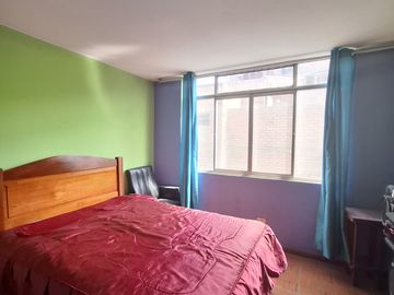 VENTA DE CASA 4 PISOS A UN PASO ESTACIÓN LOS JARDINES y METRO SAN JUAN DE LURIGANCHO