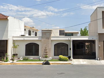 Casa en Venta cerca a plaza la Silla en Torre Molinos, Monterrey Nuevo León
