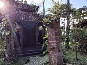 Hotel Resort di Ujung Genteng Sukabumi, Jawa Barat dengan view pantai