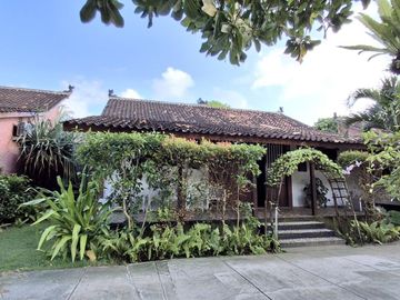 Hotel Resort di Ujung Genteng Sukabumi, Jawa Barat dengan view pantai