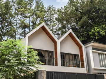 JUAL 2 VILLA AKTIF FULLY FURNISHED  DI SARIWANGI BANDUNG BARAT