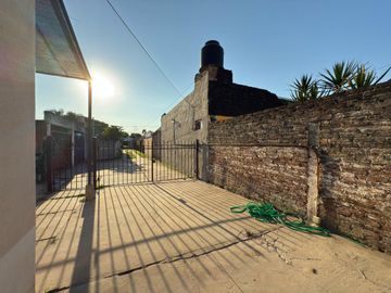 Zona AV. DE LAS AMERICAS Y EL PARACAO – Casa en Venta