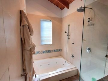 Ideal Renovacion 4d 4b, Estar, 264 Mts En 5.017 De Terreno
