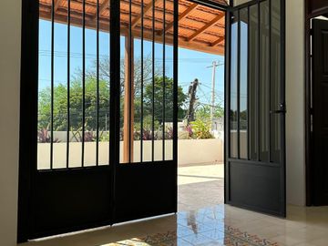 CASA REMODELADA EN LA ERMITA