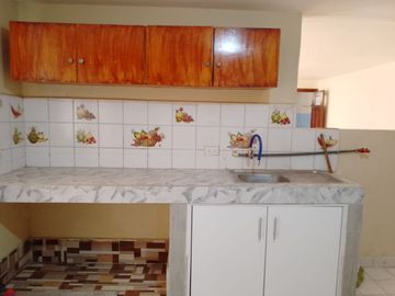 HERMOSA CASA RENTERA EN VENTA SECTOR SANTA VICTORIA QUITO