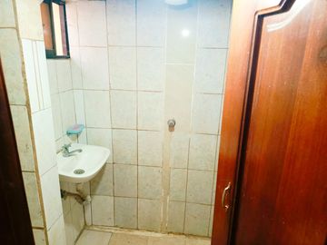 HERMOSA CASA RENTERA EN VENTA SECTOR SANTA VICTORIA QUITO
