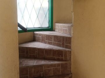 HERMOSA CASA RENTERA EN VENTA SECTOR SANTA VICTORIA QUITO