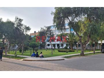 Vendo Casa 51.20M2 Urb. La Alameda Por El Parque Eterno