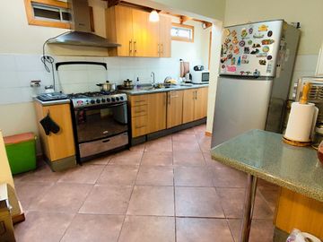 SE VENDE CASA DE 4D Y 3B EN VALLE ALBORADA LINARES
