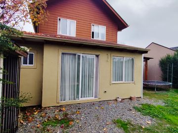 SE VENDE CASA DE 4D Y 3B EN VALLE ALBORADA LINARES