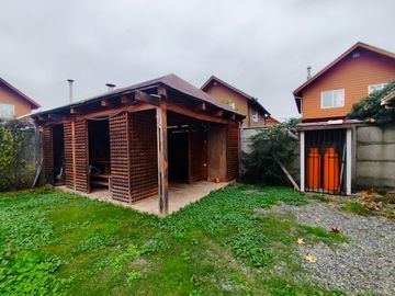 SE VENDE CASA DE 4D Y 3B EN VALLE ALBORADA LINARES