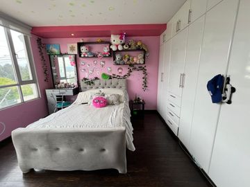 CASA INDEPENDIENTE DE VENTA EN SANGOLQUI