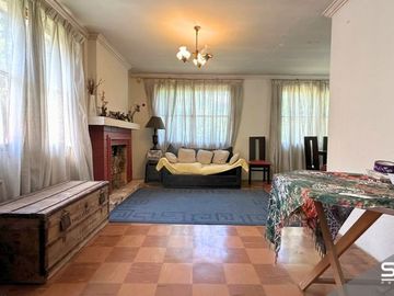 SE VENDE CASA EN LA REINA, EN LUGAR TRANQUILO Y EXCELENTE UBICACIÓN