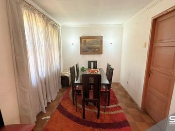 SE VENDE CASA EN LA REINA, EN LUGAR TRANQUILO Y EXCELENTE UBICACIÓN