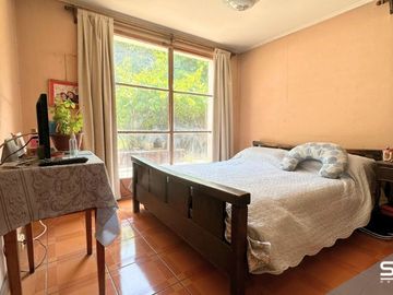 SE VENDE CASA EN LA REINA, EN LUGAR TRANQUILO Y EXCELENTE UBICACIÓN