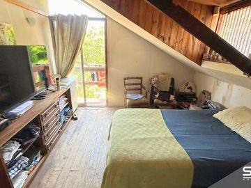SE VENDE CASA EN LA REINA, EN LUGAR TRANQUILO Y EXCELENTE UBICACIÓN