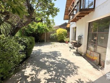 SE VENDE CASA EN LA REINA, EN LUGAR TRANQUILO Y EXCELENTE UBICACIÓN