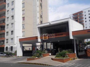Venta Apartamento Cali Valle Tu nuevo hogar en La Flora: amplitud, comodidad y estilo