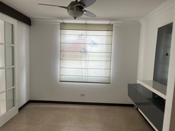 Venta Apartamento Cali Valle Tu nuevo hogar en La Flora: amplitud, comodidad y estilo