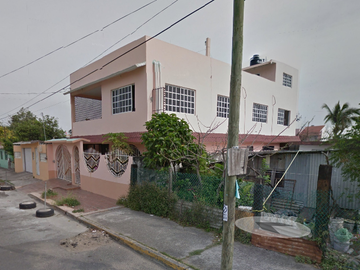 Hermosa casa en venta con 6 habitaciones a 4 mn de playa norte