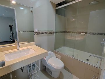 Oportunidad Vendo Dúplex en Pleno Miraflores a cuadras del Kennedy