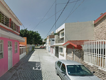 VENDO CASA EN UNIDAD DEPORTIVA, LEON-GTO