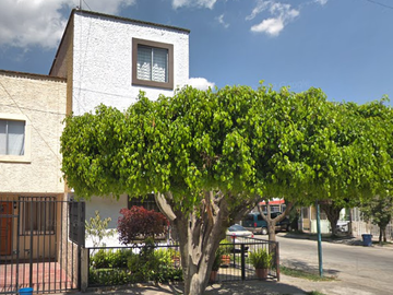 ¡¡¡ BONITA CASA EN REMATE BANCARIO !!!