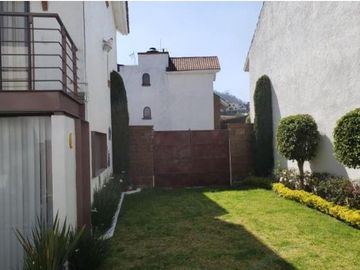 BONITA Y ESPACIOSA CASA DE REMATE   EN EXCELENTE UBICACION EN XOCHIMILCO.