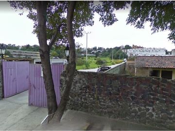 BONITA Y ESPACIOSA CASA DE REMATE   EN EXCELENTE UBICACION EN XOCHIMILCO.