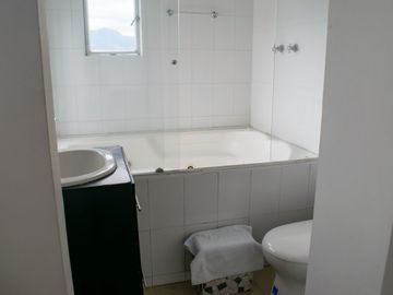 APARTAESTUDIOS AMOBLADOS  EN RENTA PEREIRA