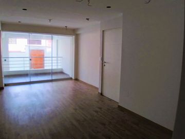 Ocasión! Se Vende Lindo y Amplio Departamento de Estreno, 2 Dormitorios en Barranco, a 1/2 cuadra de la Av. El Sol