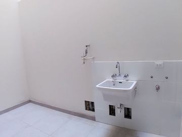 Ocasión! Se Vende Lindo y Amplio Departamento de Estreno, 2 Dormitorios en Barranco, a 1/2 cuadra de la Av. El Sol