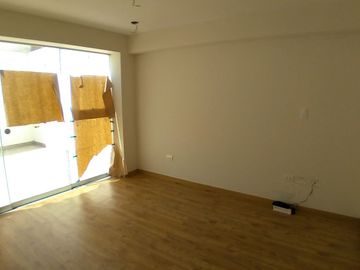 Ocasión! Se Vende Lindo y Amplio Departamento de Estreno, 2 Dormitorios en Barranco, a 1/2 cuadra de la Av. El Sol