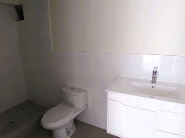 Ocasión! Se Vende Lindo y Amplio Departamento de Estreno, 2 Dormitorios en Barranco, a 1/2 cuadra de la Av. El Sol