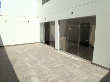 Ocasión! Se Vende Lindo y Amplio Departamento de Estreno, 2 Dormitorios en Barranco, a 1/2 cuadra de la Av. El Sol
