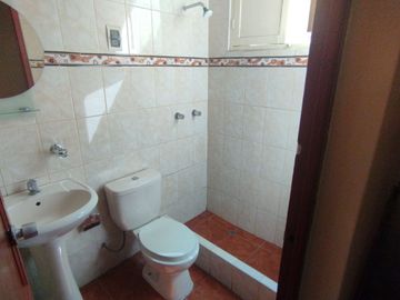 SE VENDE Departamento de 2 habitaciones – 77 m2 más aires