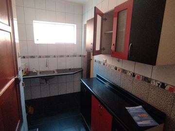 SE VENDE Departamento de 2 habitaciones – 77 m2 más aires