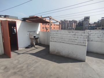 SE VENDE Departamento de 2 habitaciones – 77 m2 más aires