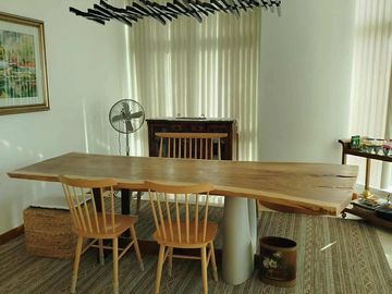 Two Roxas Triangle, 3 Bedroom 304 sqm., Makati City.