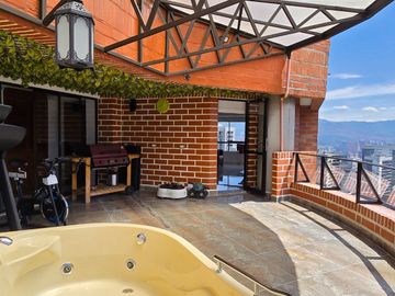 Venta de Penthouse Dúplex – El Poblado, Sector Milla de Oro
