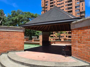 Venta de Penthouse Dúplex – El Poblado, Sector Milla de Oro