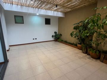 SUITE DE VENTA, Sector Av. Primero de Mayo D359