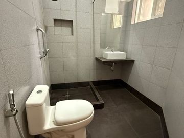‼Se vende Departamento en Lince de 118m2 en 2do piso + aires ‼